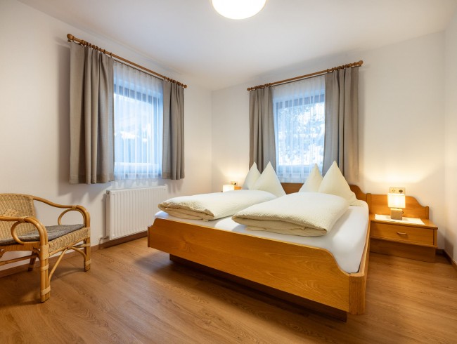 Schlafzimmer 2 im Appartement Typ A in Flachau